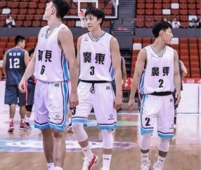 包含NBA总决赛加时末段走向成谜，广东宏远强势反弹，底气十足，年轻球员得到机会的词条-九游体育