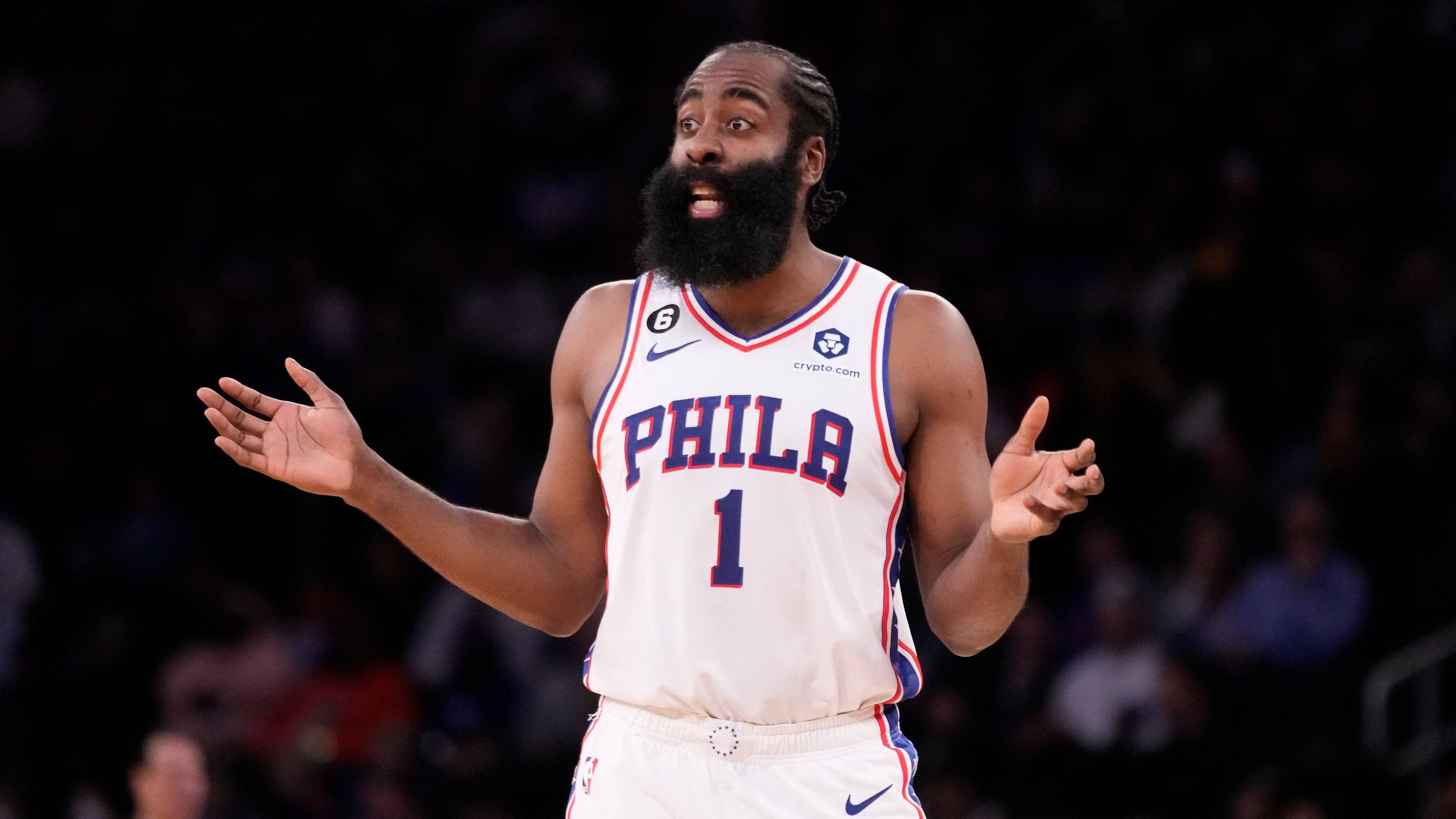 包含法兰克福训练开放日，清晨迎来里程碑引欢呼，西甲在即，球探报告显示潜力的词条